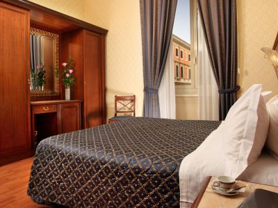 hotel-serena-rome-room-11